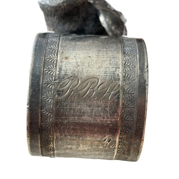 VICTORIAN FIGURAL BIRD BABY CHICK On Branch Leaf SILVERPLATE NAPKIN RING Antique - Picture 6 of 10